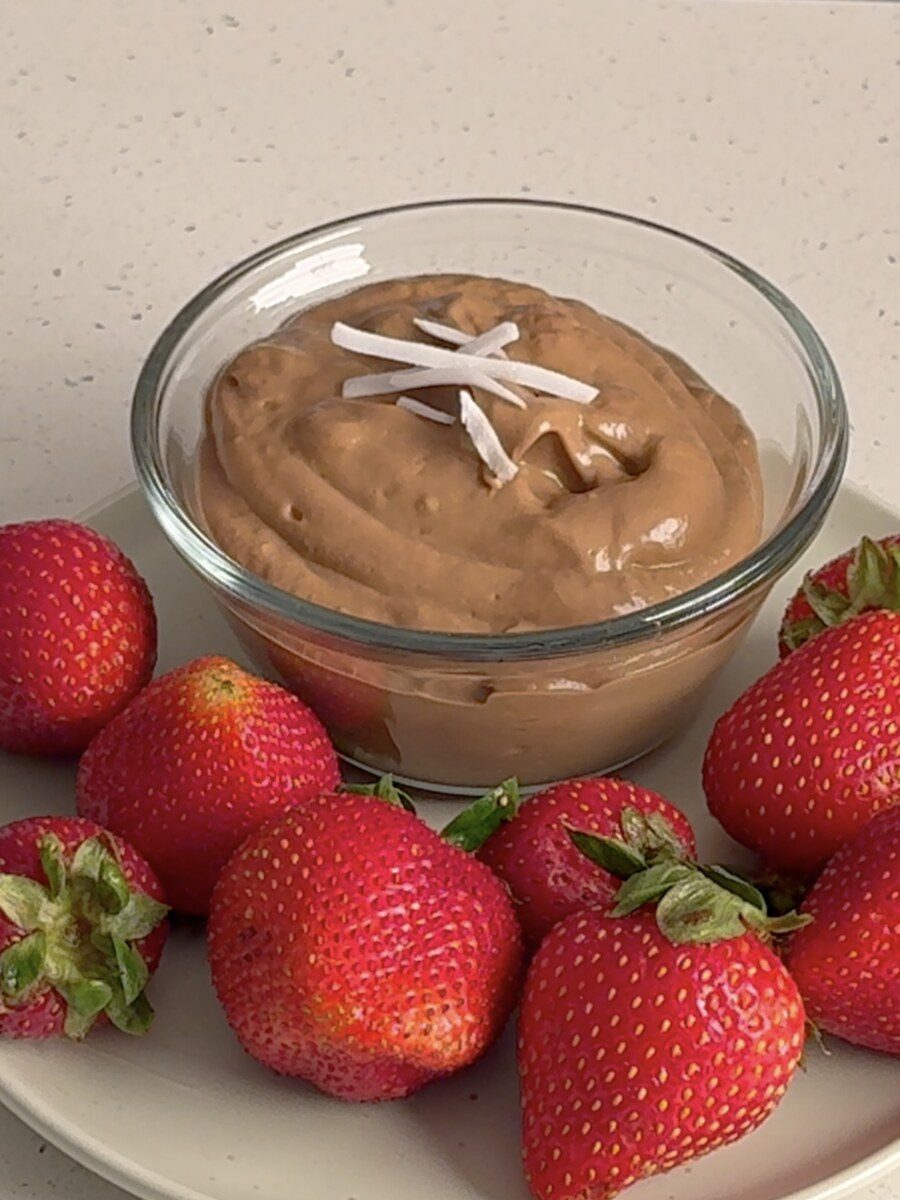 Chocolate Avocado Mousse & Strawberries